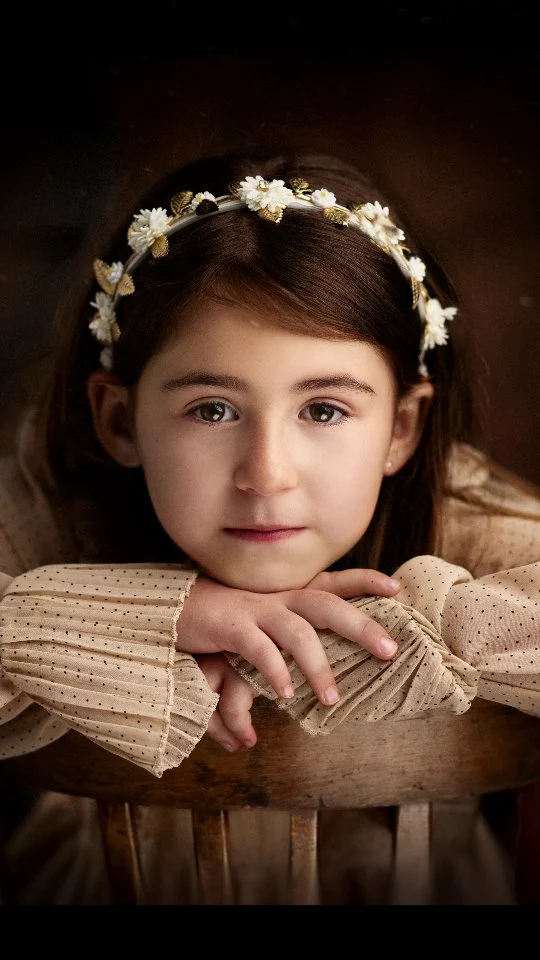 Dans chaque portrait, je cherche à révéler ce qu’il y a d’unique en lui.
Un regard, une attitude, une lumière.
Un instant d’enfance figé avec justesse et douceur.Les réservations sont ouvertes.
Un portrait Fine Art, pour toujours.@lauryskanderphotographe